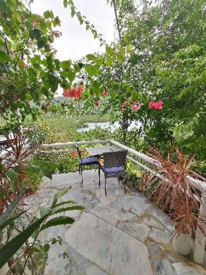 Hotel Lonos Circle Terrace View Romblon Exterior foto